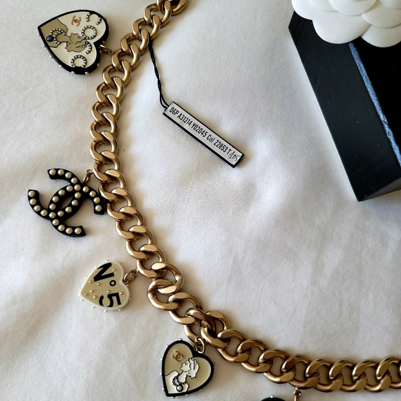 Authentic CHANEL chain belt/necklace - Picture 3 of 8